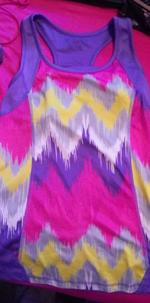 Tek Gear Size Small Workout Top